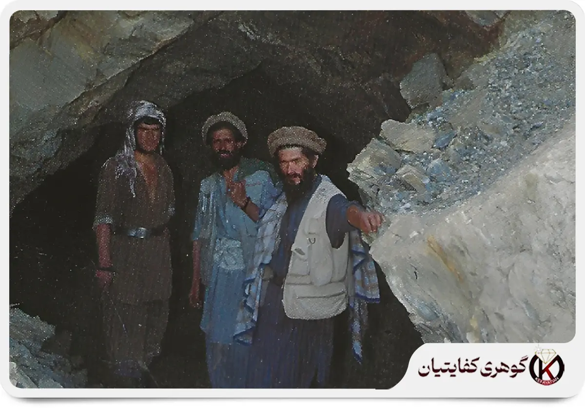 عکسی از معدن زمرد خنج در دره پنجشیر